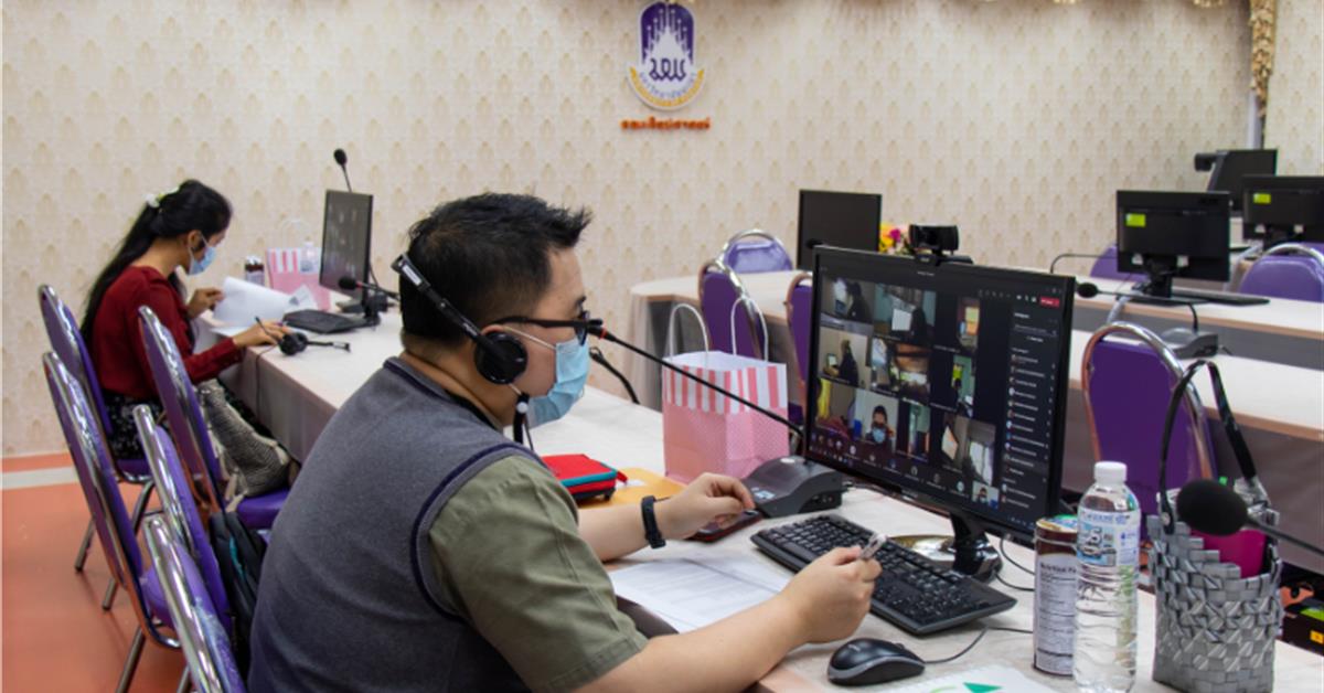 ศูนย์ภาษาคณะศิลปศาสตร์ จัดสอบเพื่อพัฒนาผลการเรียนรายวิชาภาษาอังกฤษ  หมวดวิชาศึกษาทั่วไป ตามโครงการสร้างบัณฑิตพันธุ์ใหม่ แบบออนไลน์